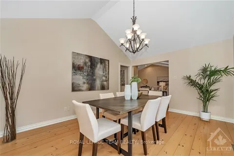 6485 WADDION Dr, Greely - Metcalfe - Osgoode - Vernon and Area, ON K4P 1E7