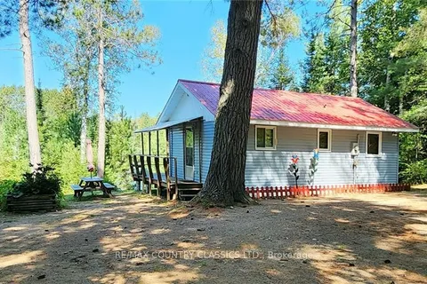 111 SUNCREST Lane, Madawaska Valley, ON K0J 1B0