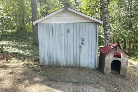 111 SUNCREST Lane, Madawaska Valley, ON K0J 1B0