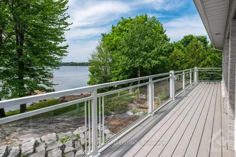 3909 STONE POINT Rd, South Frontenac, ON K0H 1X0