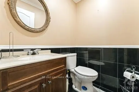 160 SAI Crescent, Hunt Club - South Keys and Area, ON K1G 5P2