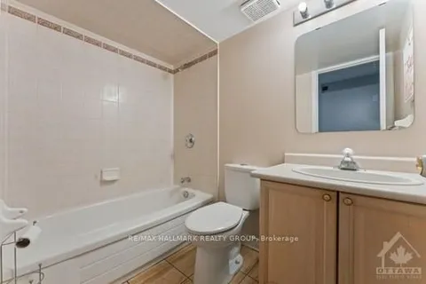 160 SAI Crescent, Hunt Club - South Keys and Area, ON K1G 5P2