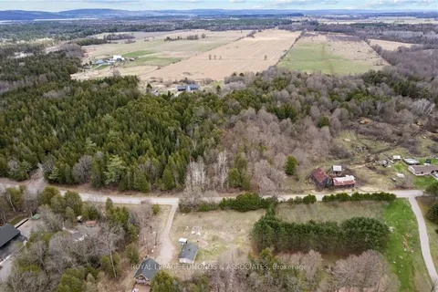 00 RAPID Rd, Whitewater Region, ON K0J 2L0