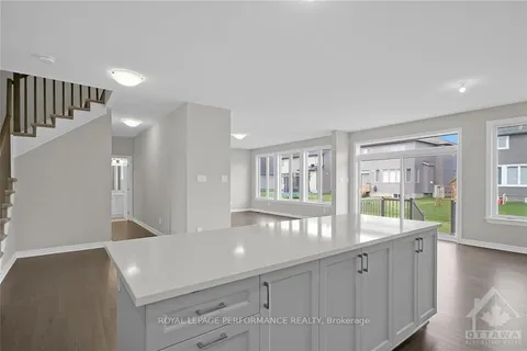 474 CENTRAL PARK Blvd, Russell, ON K4C 1E9