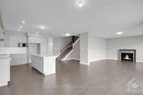 474 CENTRAL PARK Blvd, Russell, ON K4C 1E9