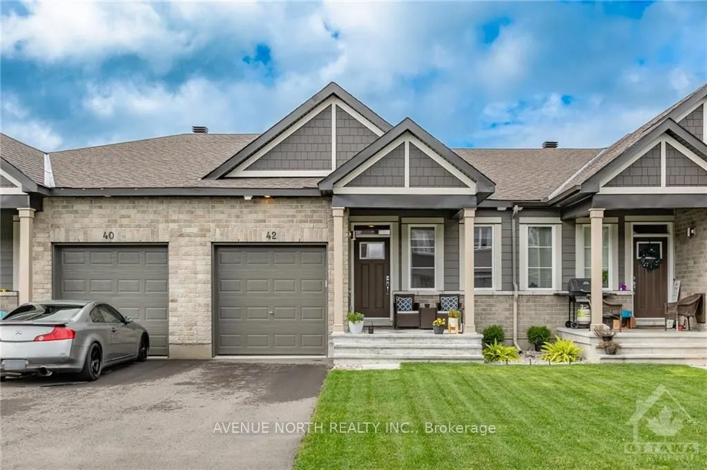 42 RIDDELL St, Carleton Place, ON K7C 3P2