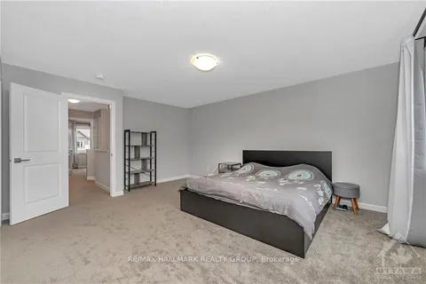 97 OSLER St, Kanata, ON K2W 0K8