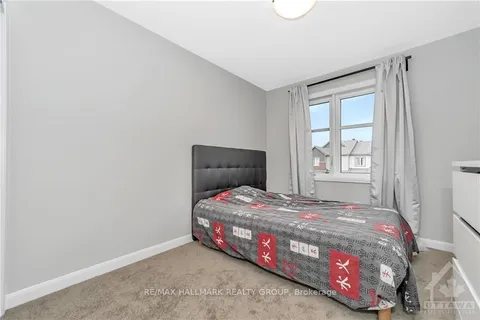 97 OSLER St, Kanata, ON K2W 0K8