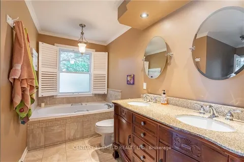 325 IVAN Cres, Cornwall, ON K6H 7C6