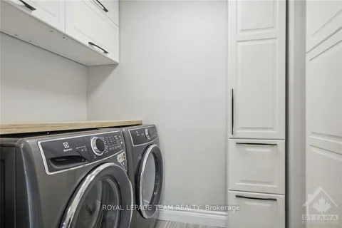 68 HAWLEY Cres, Kanata, ON K2M 1T6