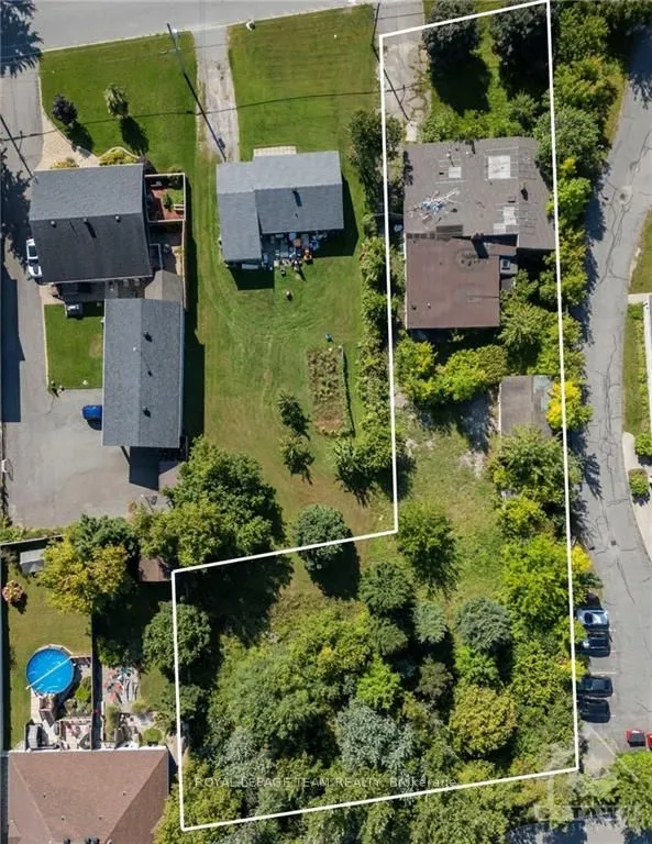 1539 GOTH Ave, Blossom Park - Airport and Area, ON K1T 1E3