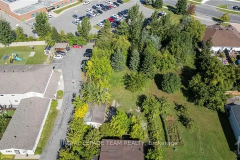 1539 GOTH Ave, Blossom Park - Airport and Area, ON K1T 1E3