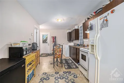 28 LEFEBVRE Ave, Cornwall, ON K6H 5G4