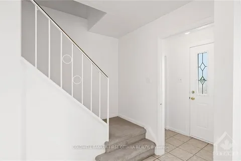 814 BASELINE Rd, Cityview - Parkwoods Hills - Rideau Shore, ON K2C 0A3