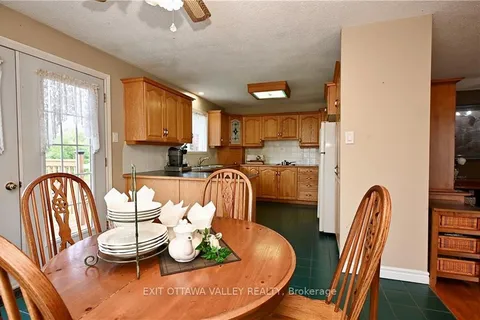 1932 GORE Line, Whitewater Region, ON K0J 2L0