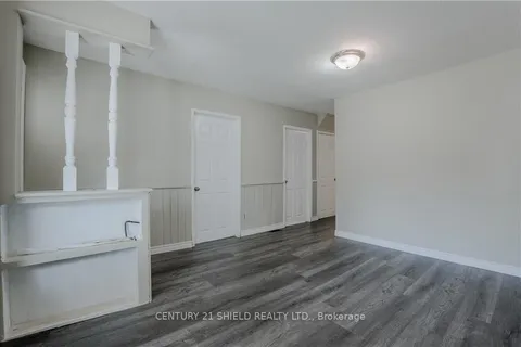 327 CARLETON St, Cornwall, ON K6H 4X6