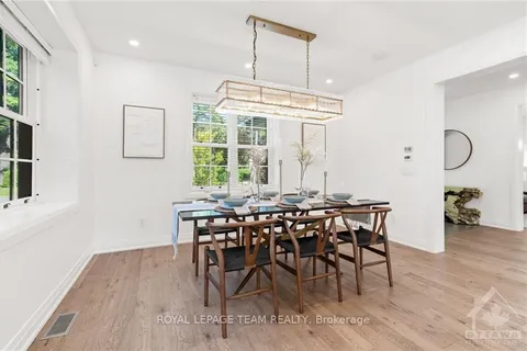 320 HILLCREST Rd, Rockcliffe Park, ON K1M 0M5