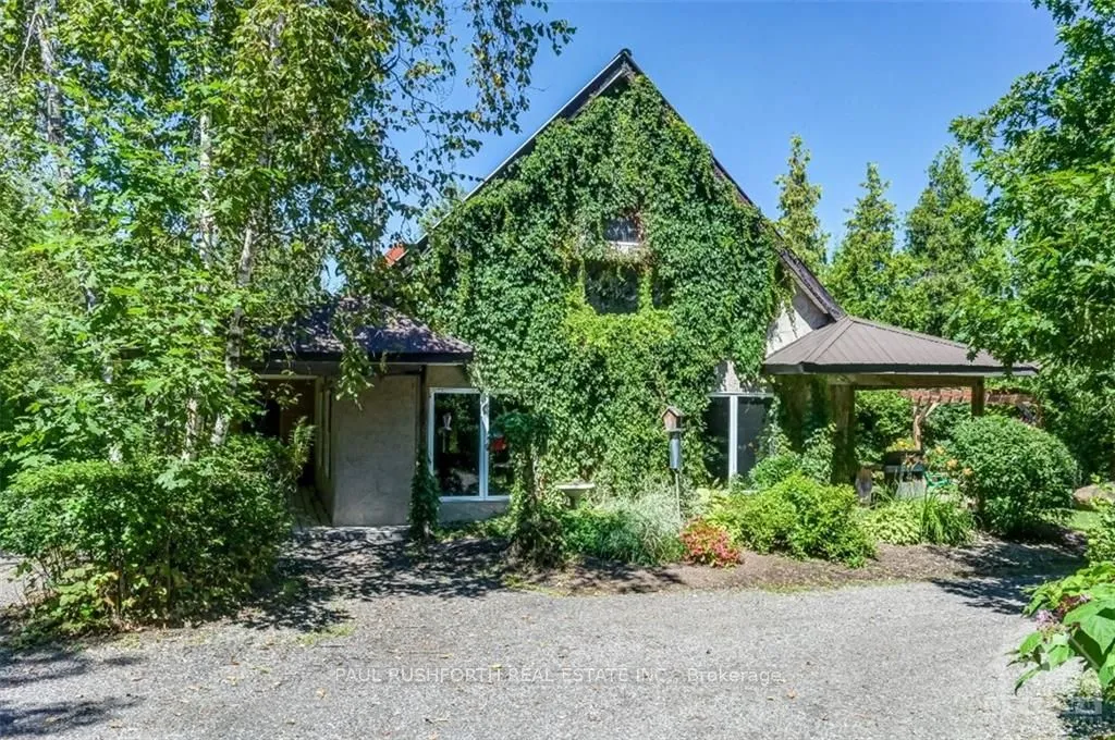 312 DAVID MANCHESTER Rd, Carp - Huntley Ward, ON K0A 1L0