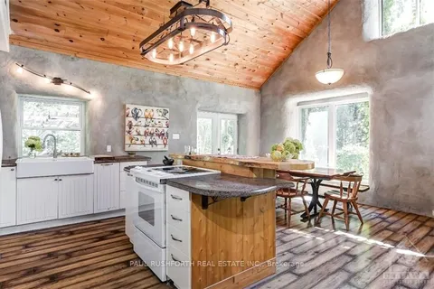 312 DAVID MANCHESTER Rd, Carp - Huntley Ward, ON K0A 1L0