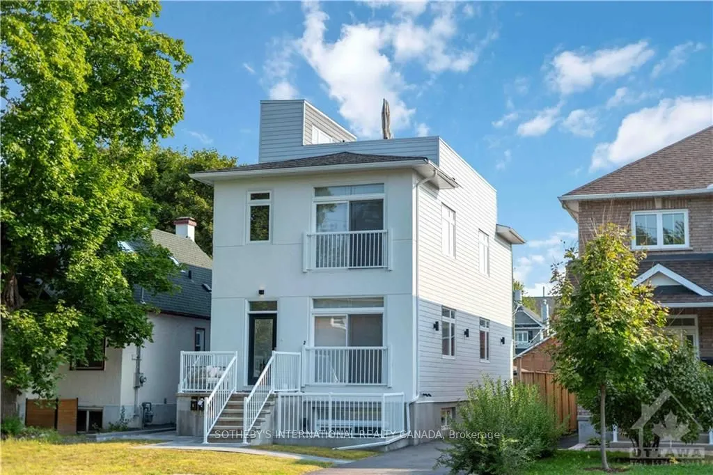 683 MELBOURNE Ave, Carlingwood - Westboro and Area, ON K2A 1X4