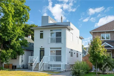 683 MELBOURNE Ave, Carlingwood - Westboro and Area, ON K2A 1X4