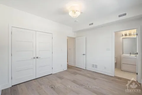 683 MELBOURNE Ave, Carlingwood - Westboro and Area, ON K2A 1X4