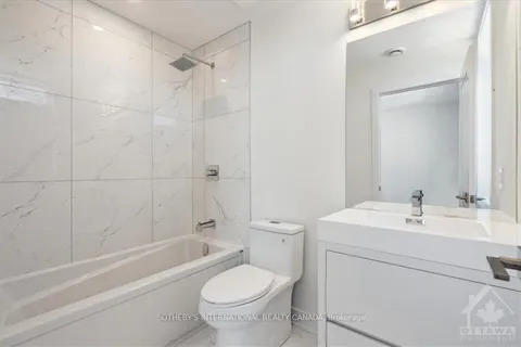 683 MELBOURNE Ave, Carlingwood - Westboro and Area, ON K2A 1X4