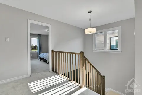 844 SNOWDROP Cres, Blossom Park - Airport and Area, ON K1T 0E9