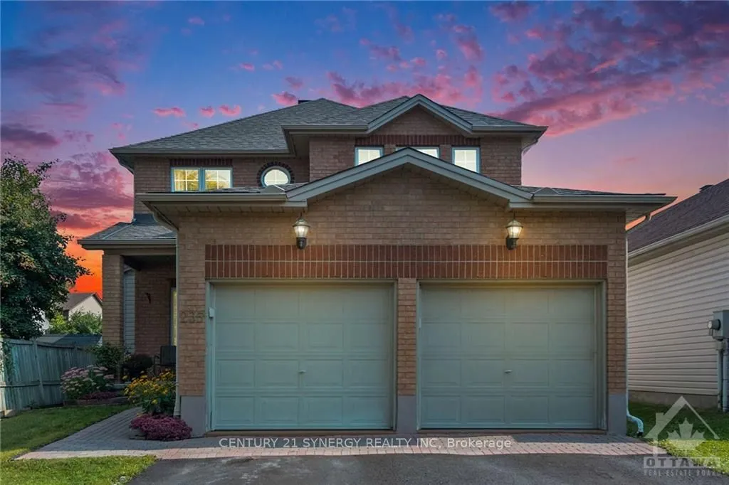 235 STATION Blvd, Alta Vista and Area, ON K1G 6L8