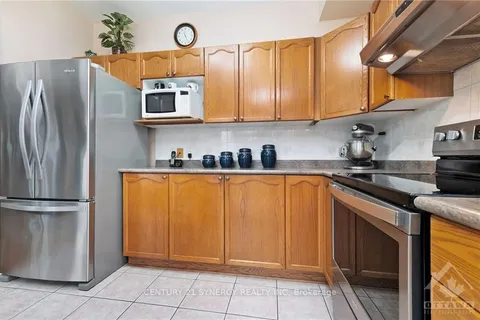 235 STATION Blvd, Alta Vista and Area, ON K1G 6L8