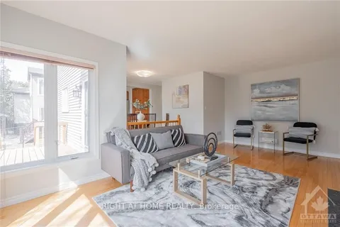 1816 THORNECREST St, Orleans - Convent Glen and Area, ON K1C 6K8