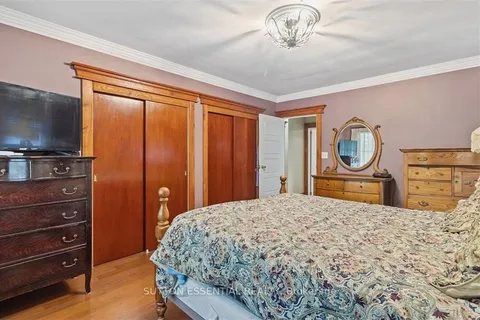 130 HARTLEY St, Brockville, ON K6V 3N6