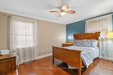 130 HARTLEY St, Brockville, ON K6V 3N6