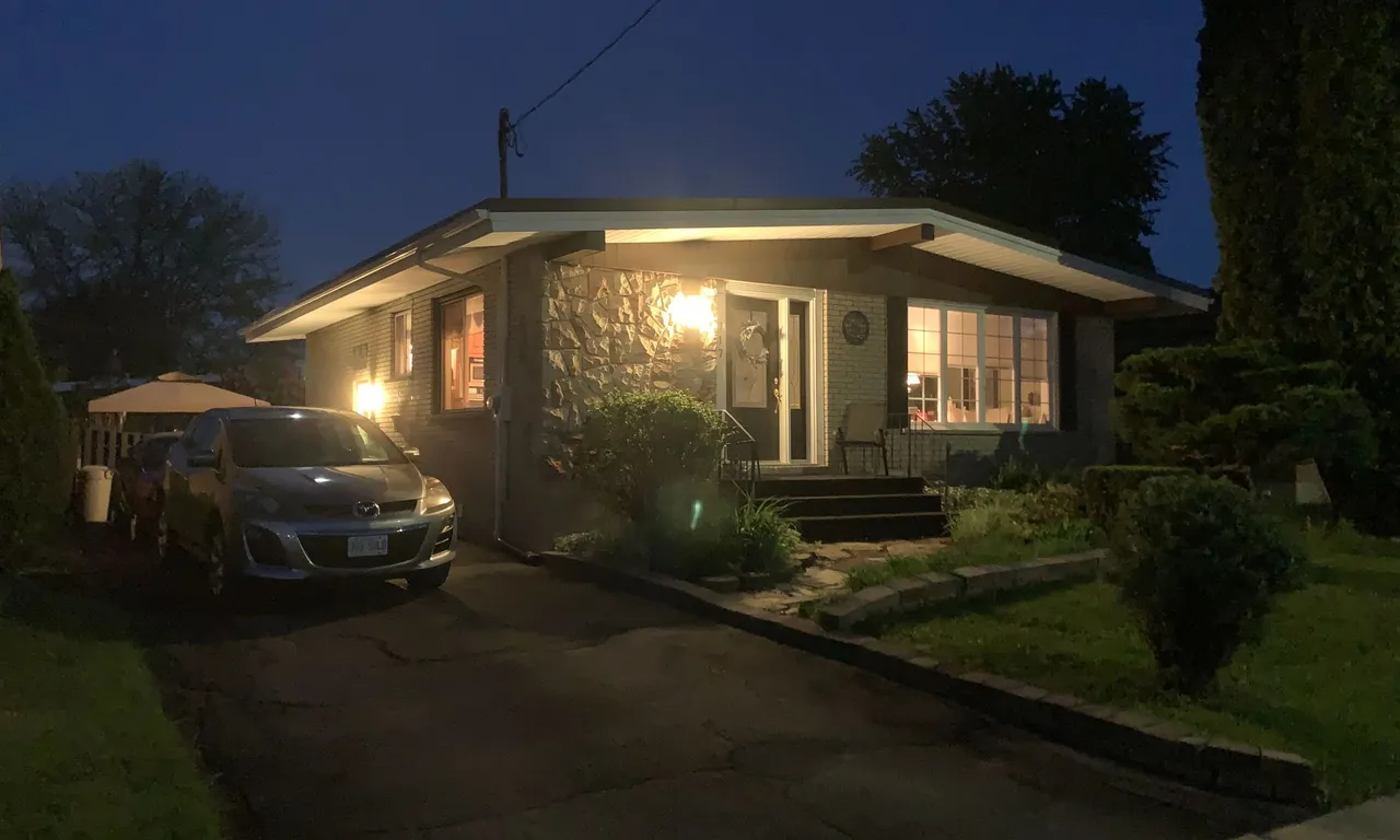 717 SANDFIELD Cres, Cornwall, ON K6H 5C4
