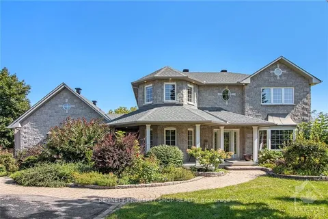 2500 LOOKOUT Dr, Orleans - Cumberland and Area, ON K4C 1S3