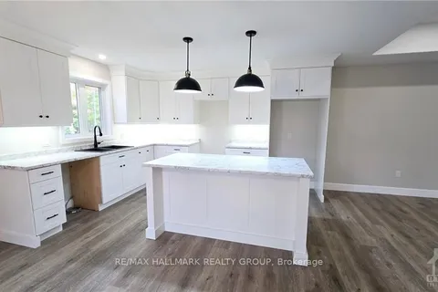 116 STORYLAND Rd, Horton, ON K7V 3Z8