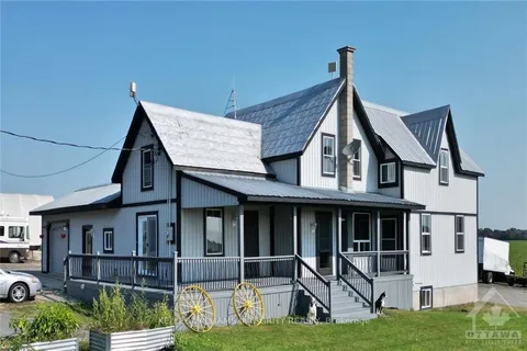 13109 COUNTY ROAD 3 Rd, North Dundas, ON K0C 2K0