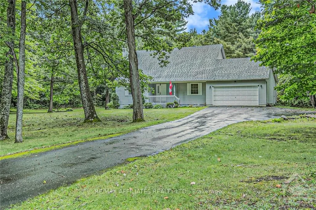 249 BRACKEN Ave, Drummond/North Elmsley, ON K7A 4S4