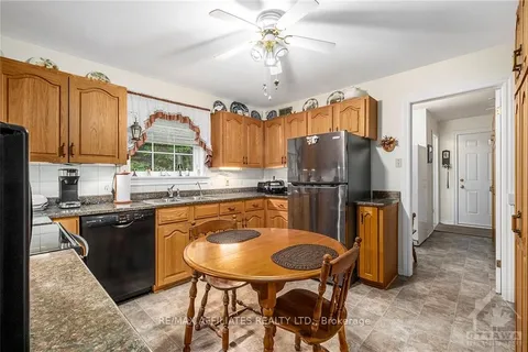 249 BRACKEN Ave, Drummond/North Elmsley, ON K7A 4S4