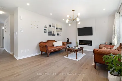 1804 HAIKU St, Barrhaven, ON K2J 6W5