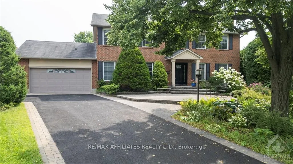 20 CLAY St, Mississippi Mills, ON K0A 1A0