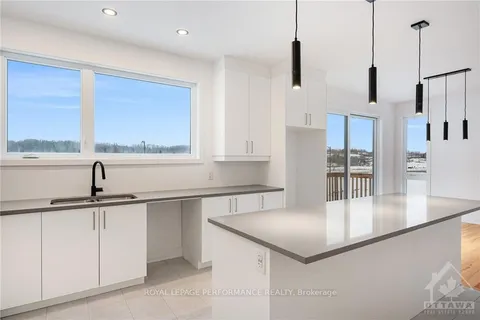 19 RUTILE St, Clarence-Rockland, ON K4K 0M6