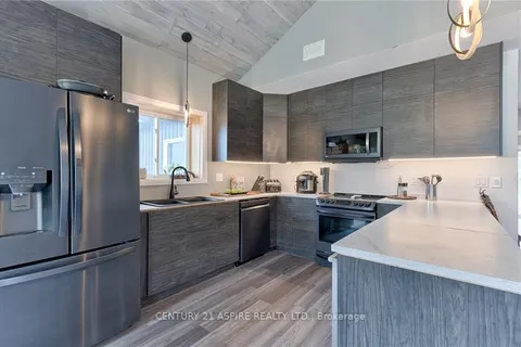 39592 HWY 41, Laurentian Valley, ON K8A 6W4