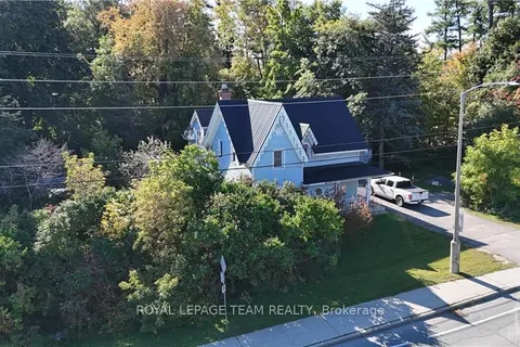 1022 BRIDGE Street, ON K4M 1K4