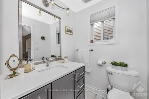 1694 TOULOUSE Crescent, Orleans - Convent Glen and Area, ON K1C 6K3