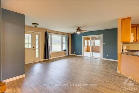 1968 MATAWATCHAN Rd, North Frontenac, ON K0J 2R0