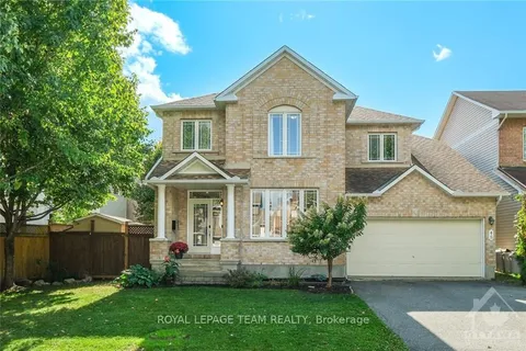 48 PORTADOWN Cres, Kanata, ON K2W 1E8