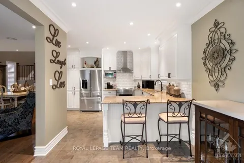 527 GOLDEN SEDGE Way, Blossom Park - Airport and Area, ON K1T 0G3