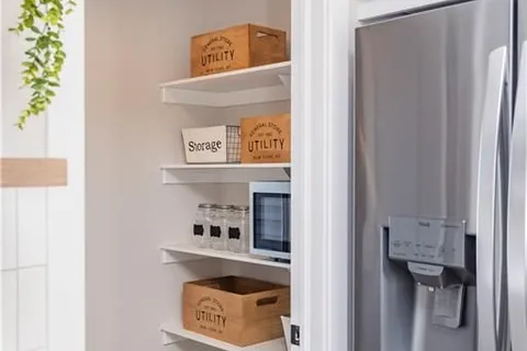 1691 SHARON St, North Dundas, ON K0E 1S0