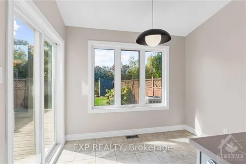 20 RAVENSCROFT Crt, Stittsville - Munster - Richmond, ON K2S 1R3